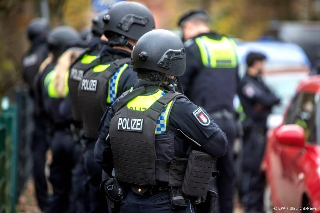 Duitse politie doet invallen bij Reichsbürgerbeweging