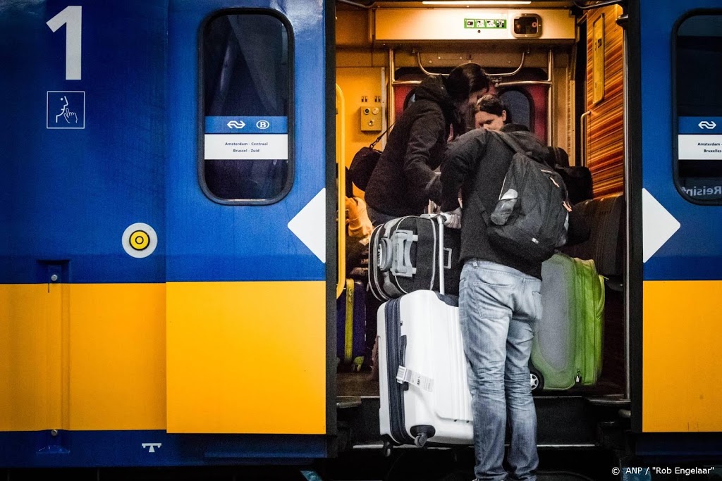 NS: meer reizigers met trein de grens over