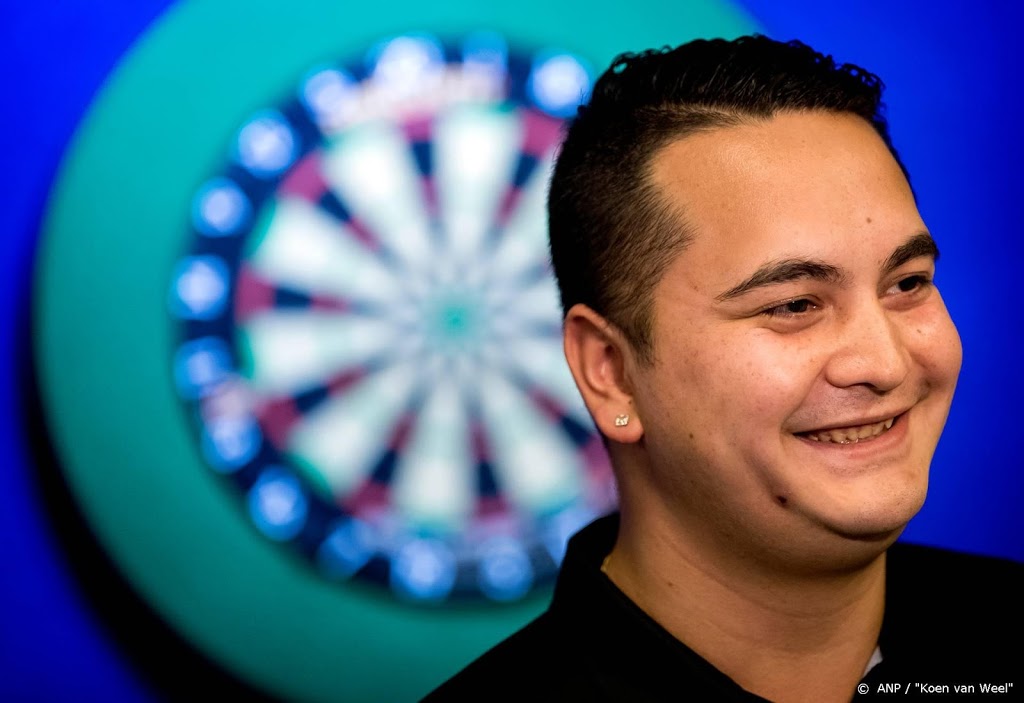 De Zwaan voor het eerst naar vierde ronde WK darts