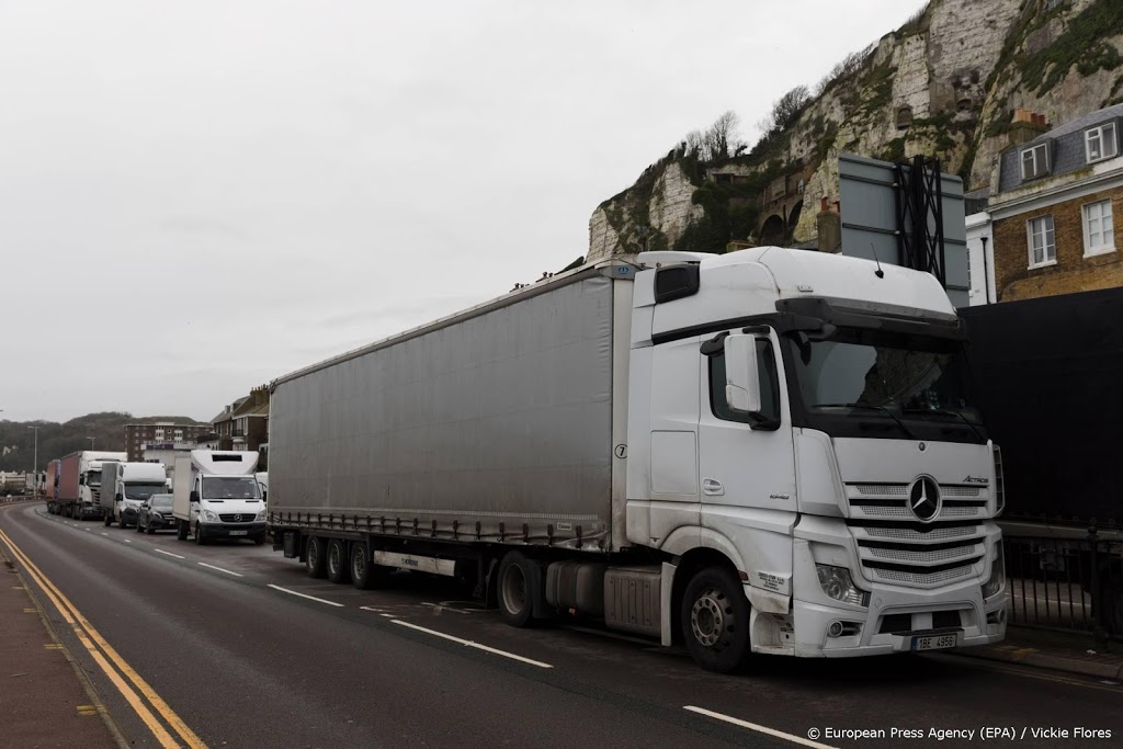 Grens VK en Frankrijk vanaf woensdag weer open voor vrachtverkeer