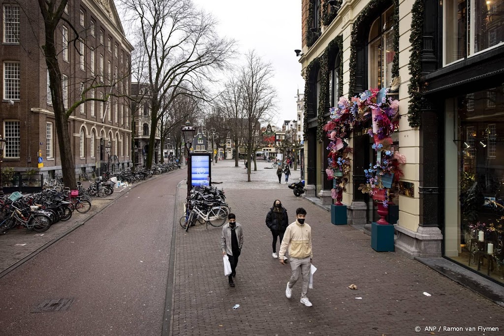Omikron nu meest voorkomende coronavariant in Amsterdam