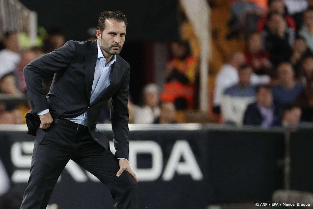 Valencia ontslaat 'clublegende' Baraja om slechte resultaten