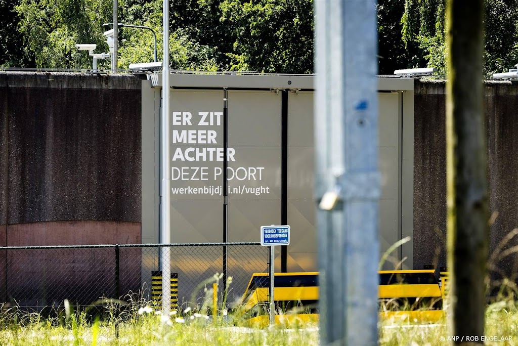 Politie onderzoekt drones die rond PI Vught vliegen
