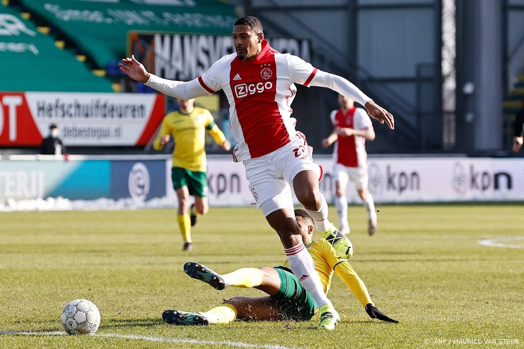 Koploper Ajax verslaat Fortuna Sittard