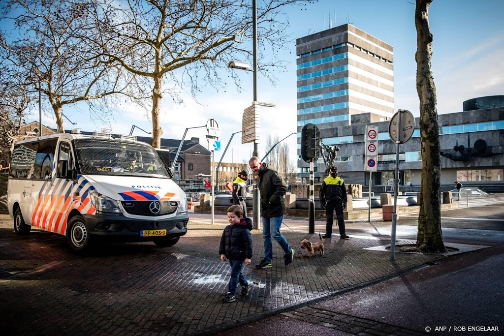 Tientallen aanhoudingen in onrustige binnenstad Eindhoven 