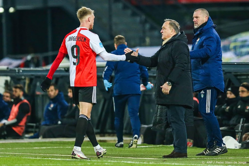 Feyenoord-spits Jørgensen ziet met één oog niet meer