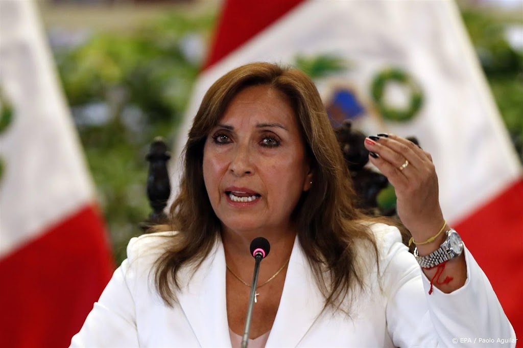 Bekritiseerde president Peru maant bevolking tot rust