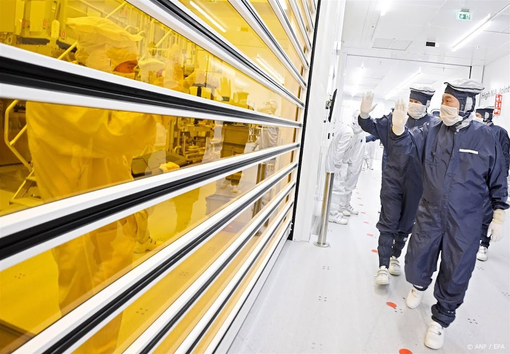 ASML ziet omzet met 30 procent stijgen tot 27,6 miljard in 2023
