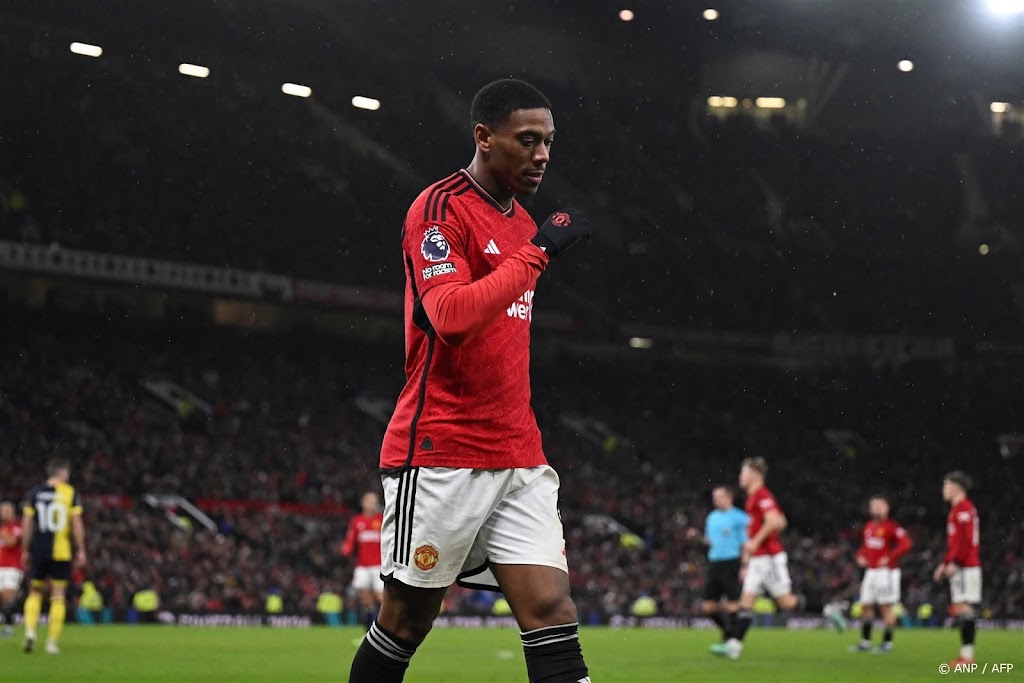 Ten Hag moet Martial nog zeker tien weken missen