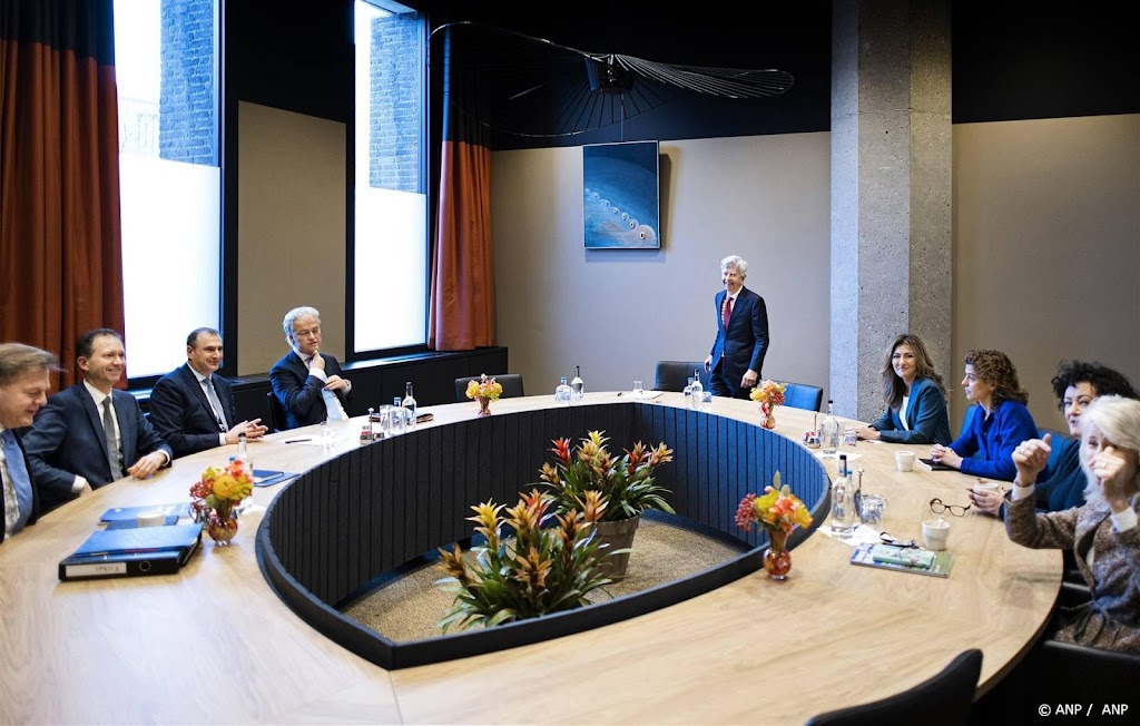 Stevige formatiegesprekken zijn volgens Plasterk 'een goed teken'