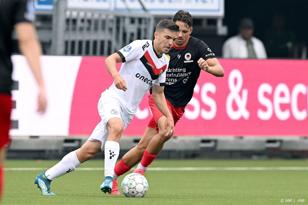 Verdediger Royo van Almere City naar NAC Breda