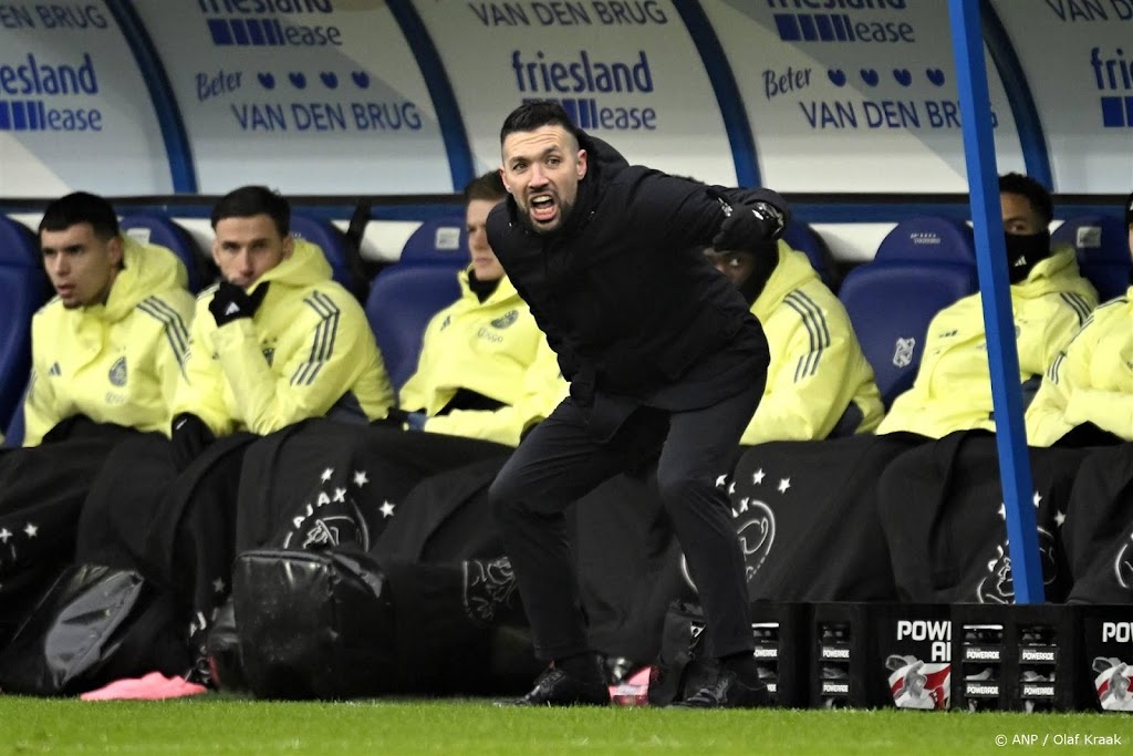 Trainer Farioli ziet Ajax in Letland te weinig creëren