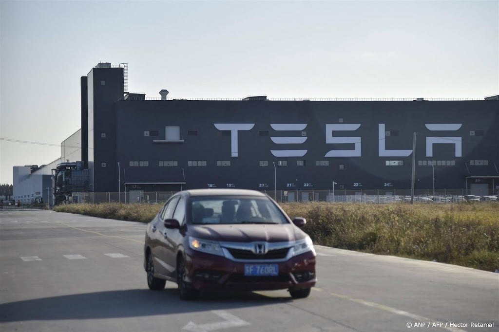 Tesla moet helft auto's in China updaten om veiligheidsrisico's