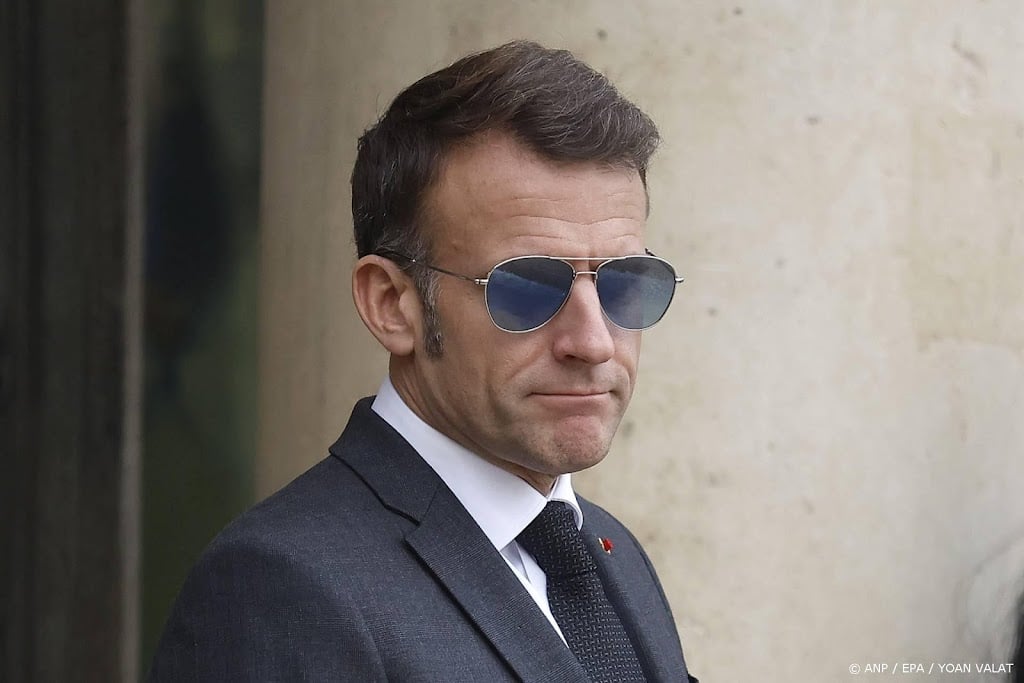 Macron wil haast maken met socialmediaverbod voor kinderen