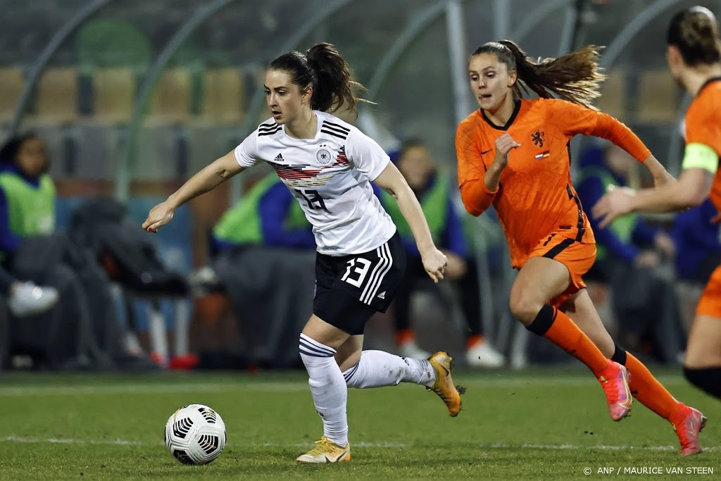 Voetbalsters Oranje verslaan sterk Duitsland: 2-1