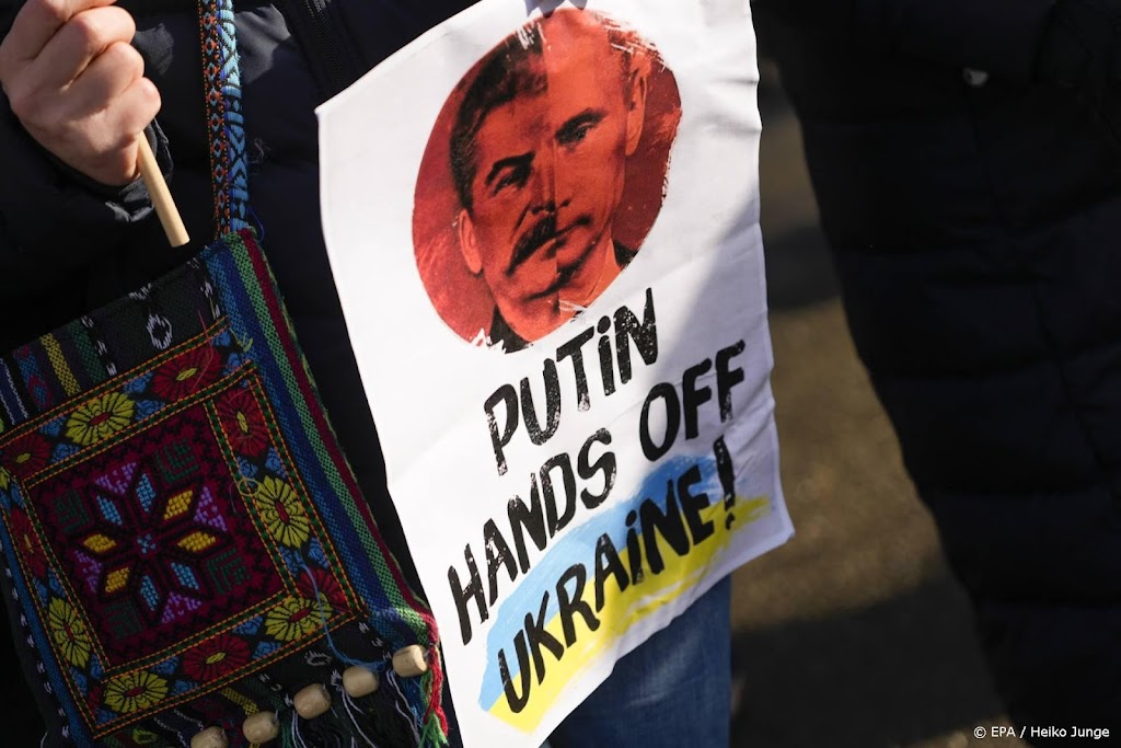 Leiding Rusland waarschuwt tegen protest tegen aanval Oekraïne