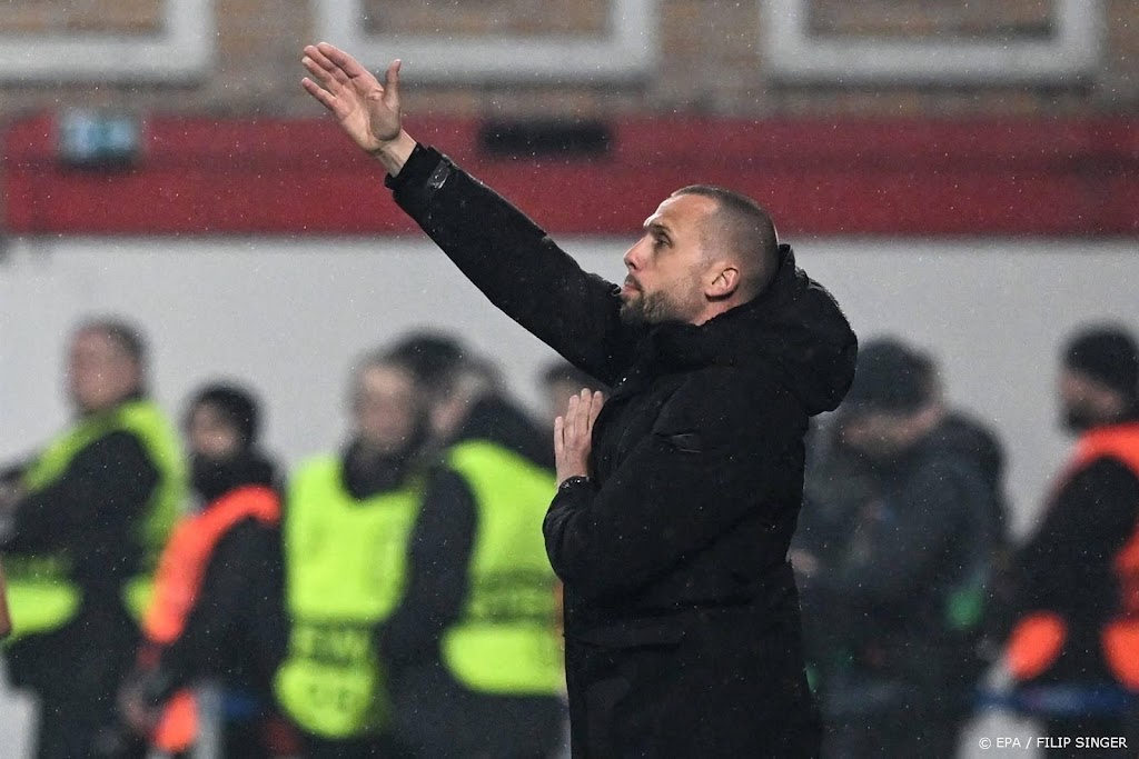 Heitinga verwacht dat Ajax het seizoen succesvol kan afsluiten