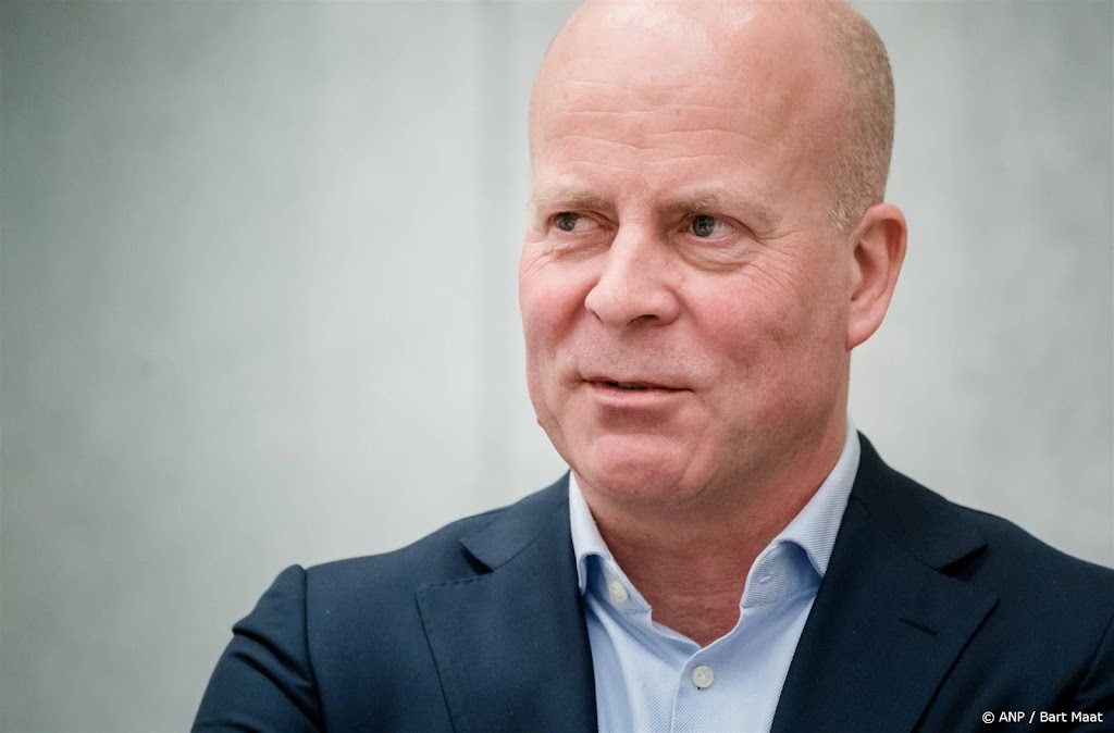 Knops: regie Rijk nodig voor effectieve aanpak mestproblemen