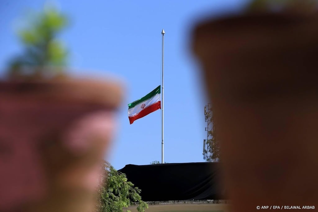 Doden bij crash legerhelikopter in Iran