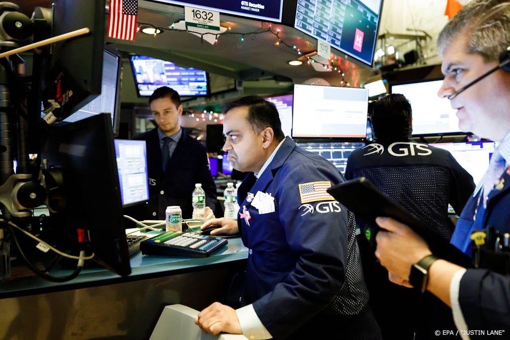 Wall Street opent fors hoger in afwachting van noodpakket