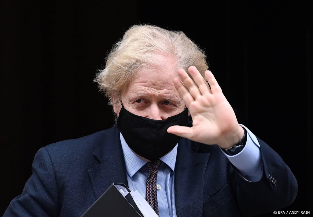 Johnson: succes in strijd tegen corona door hebzucht farmaceuten