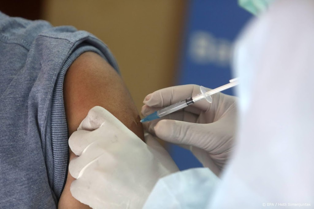RIVM-directeur: het zijn de vaccins die het vaccineren vertragen
