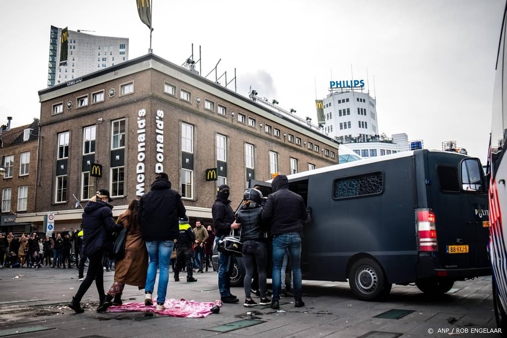 Opnieuw veroordelingen voor avondklokrellen Eindhoven