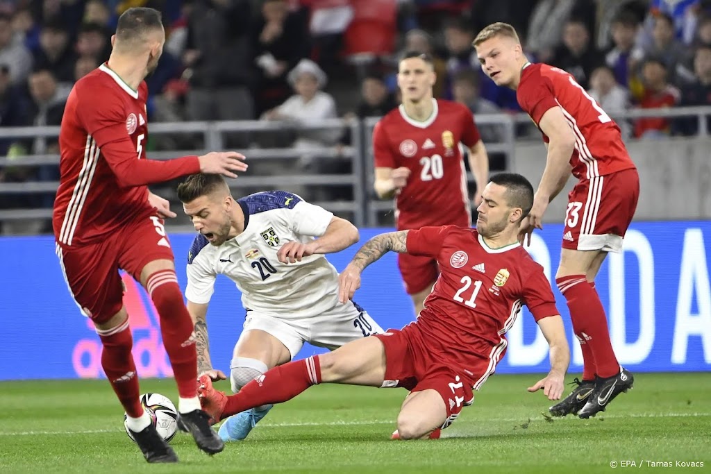 Tadic wint met Servië oefenduel in Hongarije