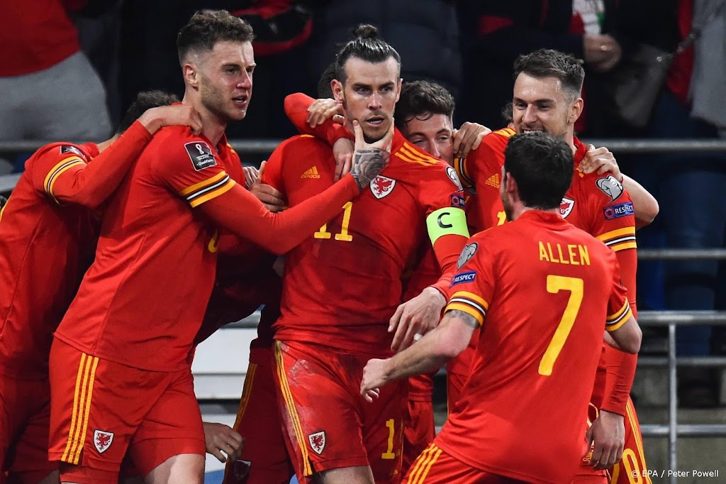 Bale ligt met Wales op schema in play-offs voor WK