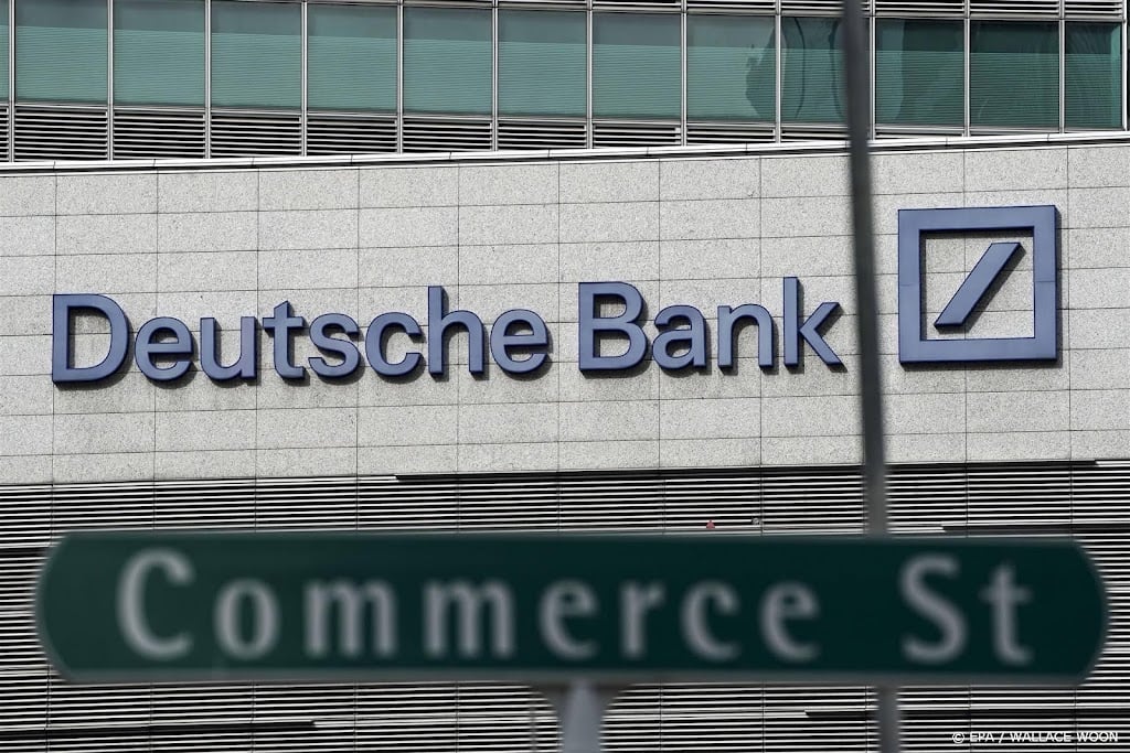Bankenonrust nog niet voorbij op beurs, Deutsche Bank hard omlaag