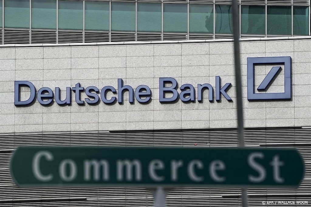 Bankenonrust nog niet voorbij op beurs, Deutsche Bank hard omlaag