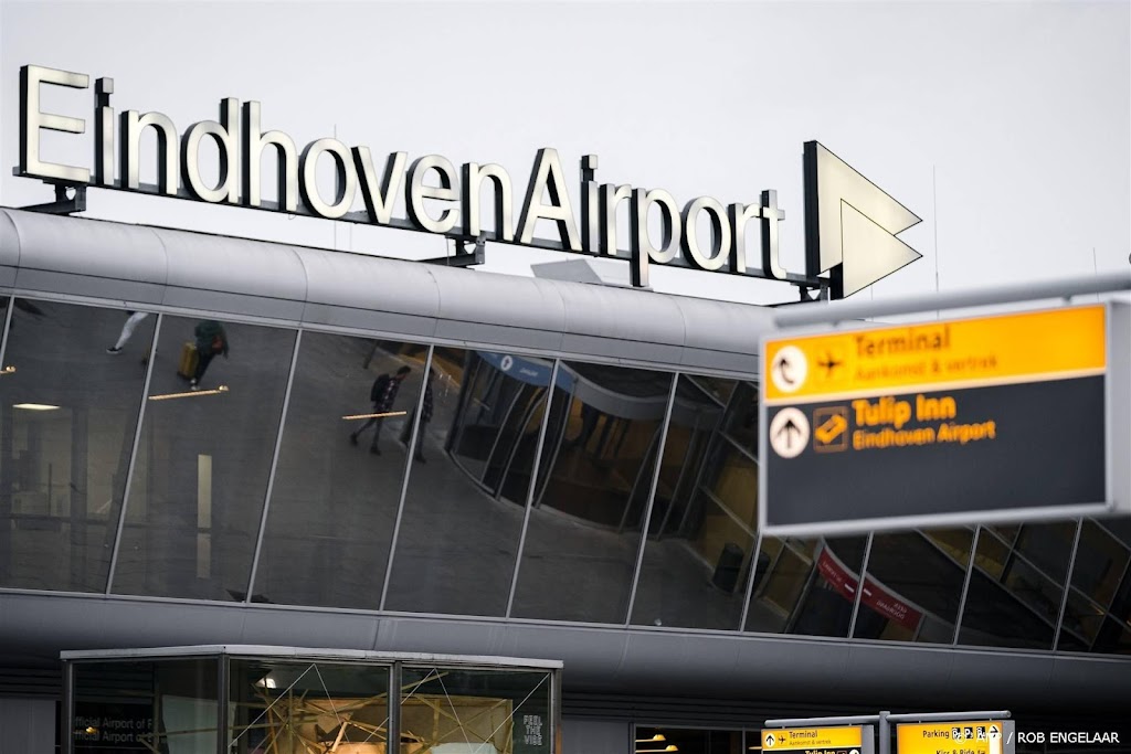 Enkele vluchten Eindhoven geschrapt vanwege klimaatprotest