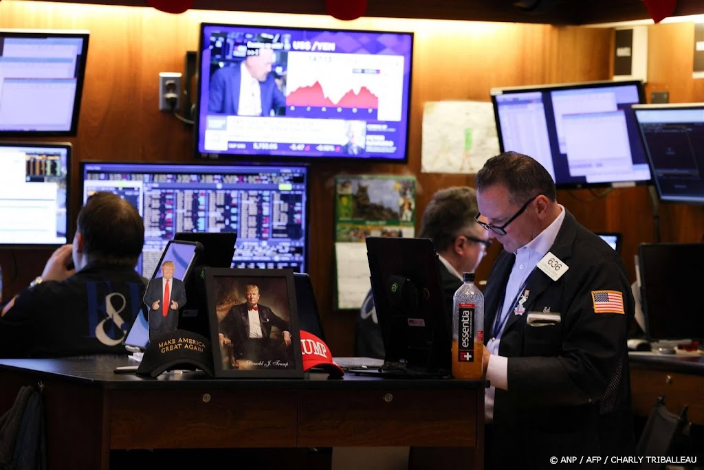 Wall Street stijgt door hoop op minder streng handelsbeleid Trump