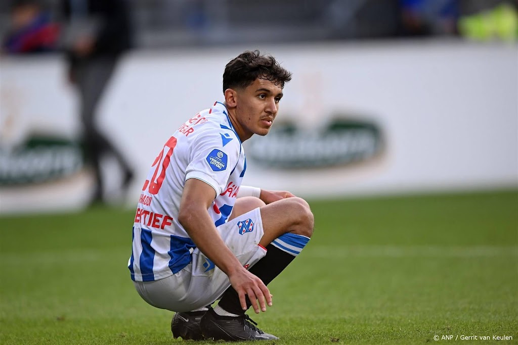 Sahraoui van Heerenveen niet fit genoeg voor basisplek tegen PSV