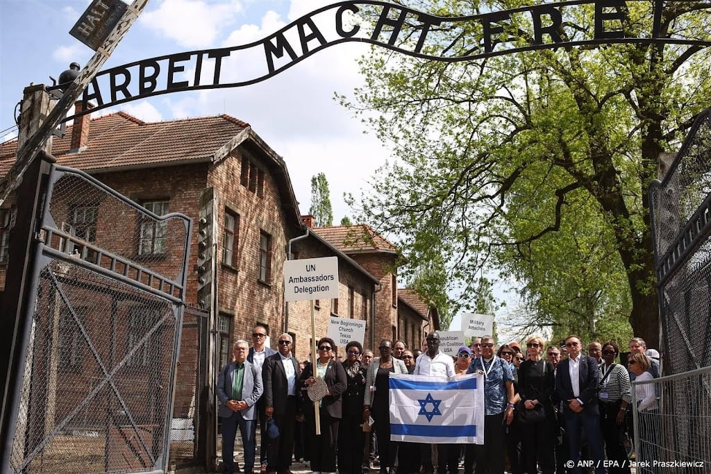 Duizenden bij mars Auschwitz om Holocaust te herdenken 