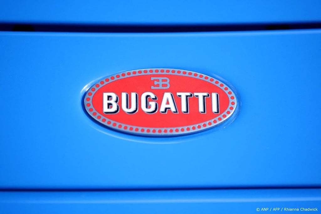 Porsche doet belang in sportwagenmerk Bugatti van de hand