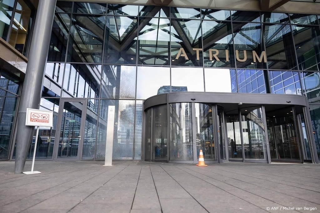 Jongen (17) opgepakt voor explosie bij kantoor Zuidas Amsterdam