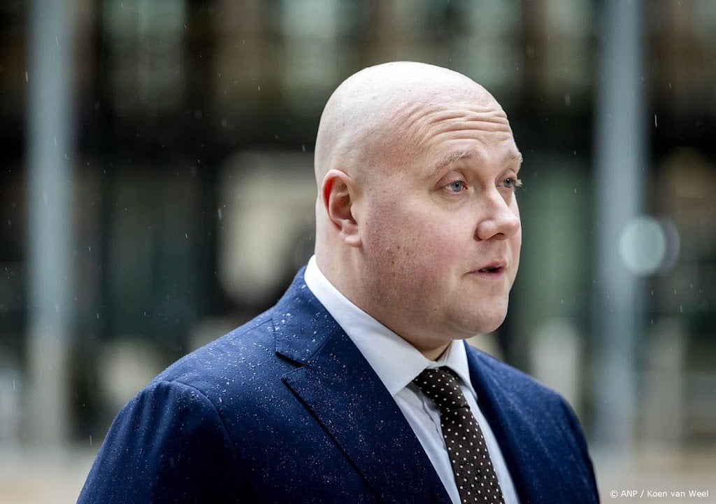 Aartsen draait voorgenomen bezuiniging bijstand terug