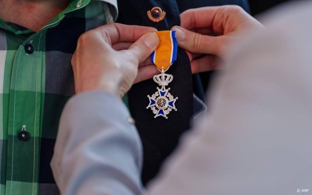 Meer lintjes voor mannen, verschil wordt heel langzaam kleiner