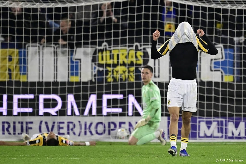 Vitesse mist ticket voor play-offs, Den Bosch profiteert