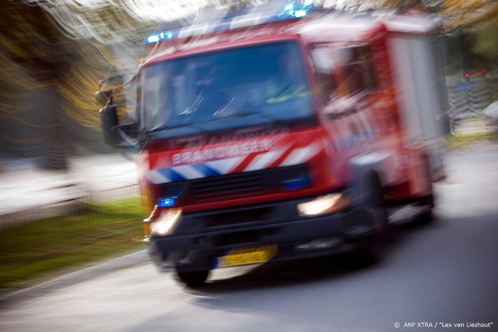 Grote brand op bedrijventerrein in Friese Gorredijk