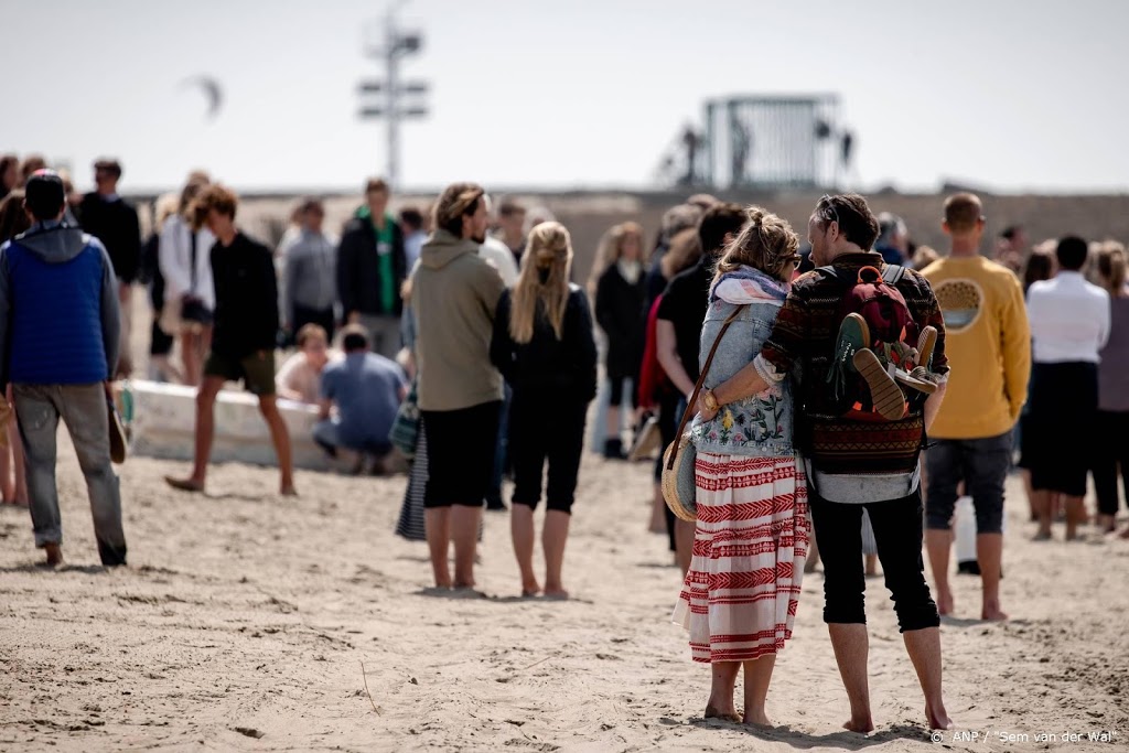 Grote zoekactie naar vermiste vijfde surfer