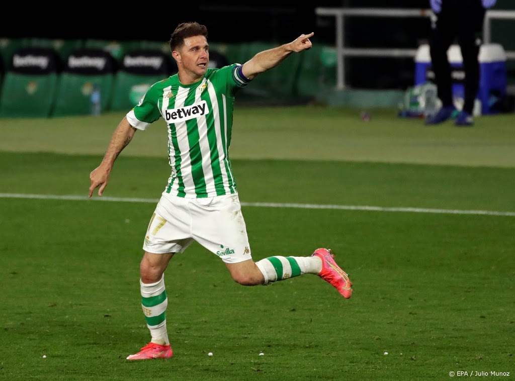 Spaanse voetballer Joaquin (39) gaat nog een jaar door bij Betis