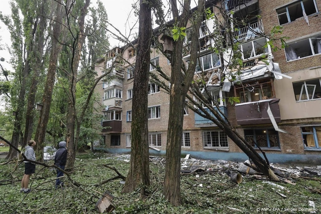 Meer gewonden gemeld in Kyiv na 'enorme' luchtaanval