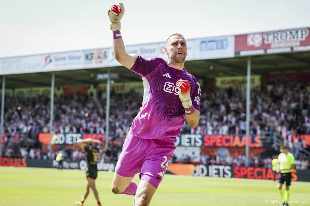Ajax na winst tegen FC Utrecht naar voorronde Conference League