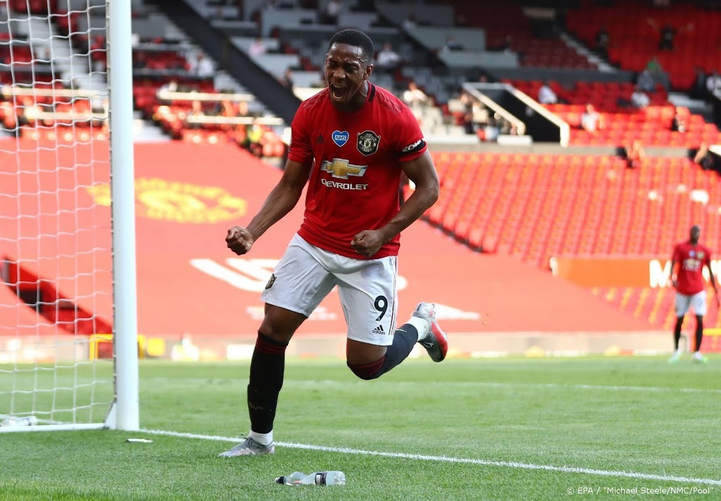 Manchester United wint ruim dankzij hattrick Martial