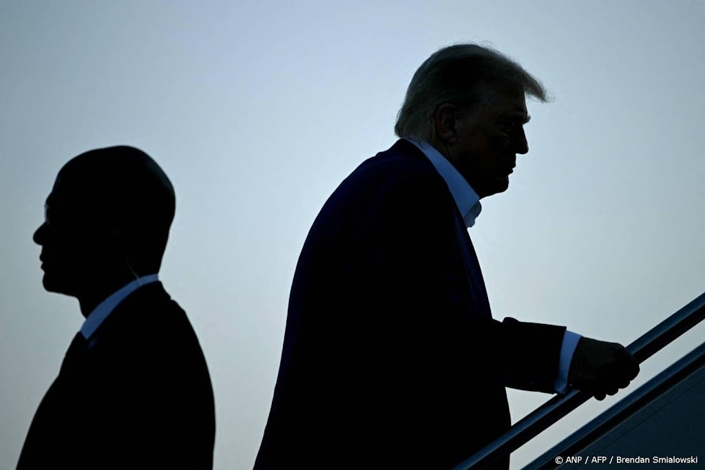 Trump zegt geen verandering van regime te willen in Iran 