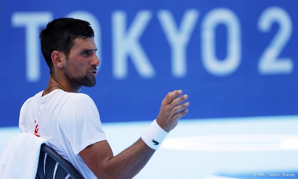 Djokovic eenvoudig door naar tweede ronde in Tokio