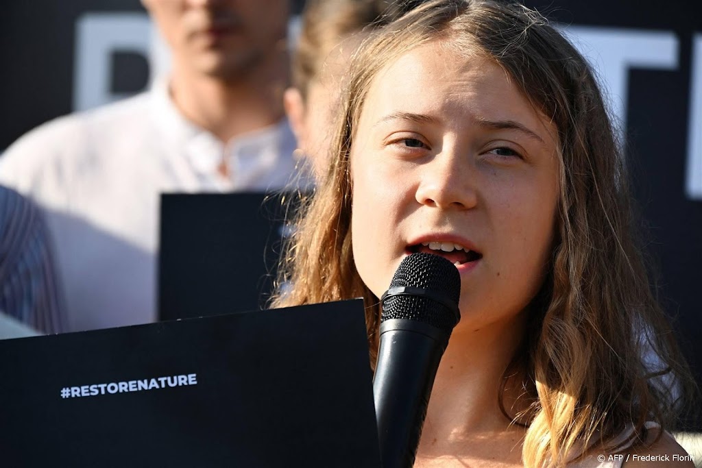 Klimaatactiviste Thunberg beboet om negeren politiebevel