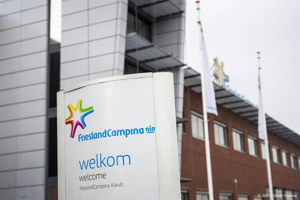 FrieslandCampina blijft last houden van een dalende melkaanvoer